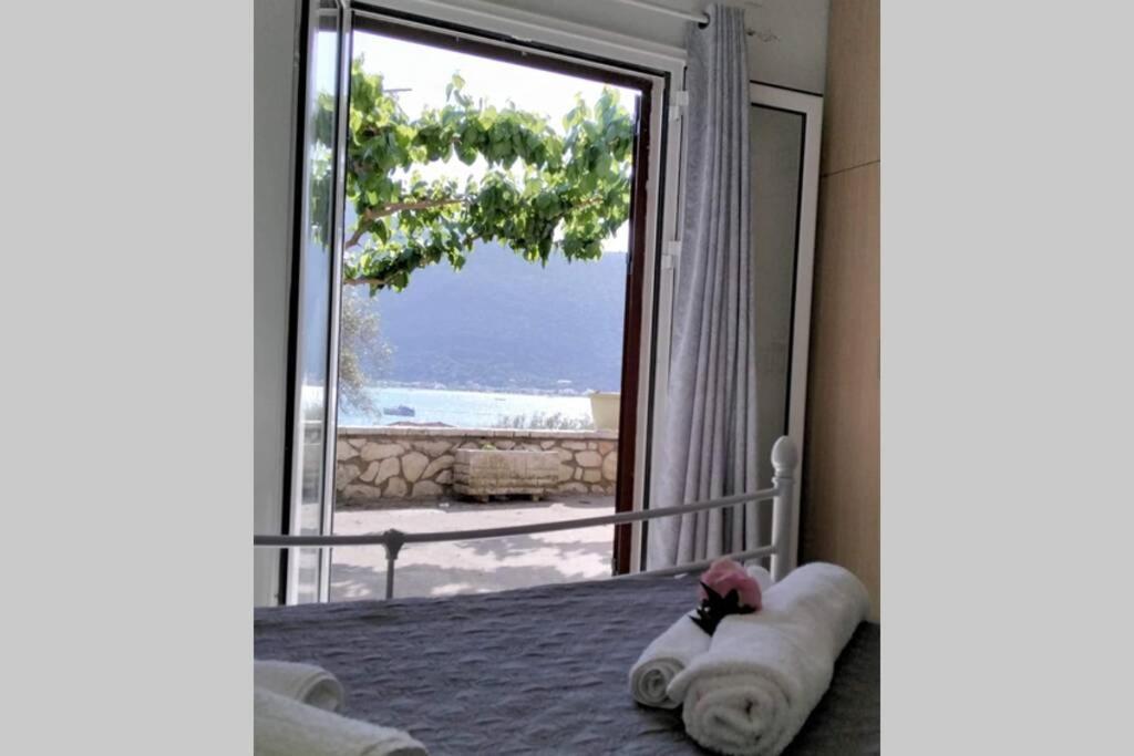 Thea Family Apartments 3 Yénion Dış mekan fotoğraf